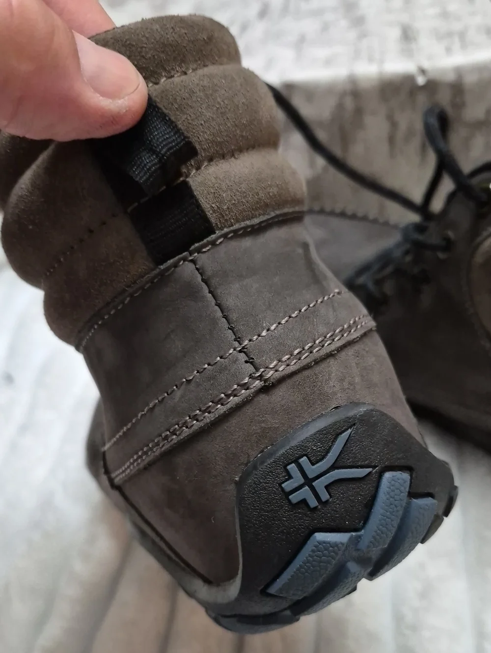 Kuru Quest Men's Sz 9.5 M Hiking Trail Boots $189